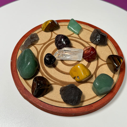 Crystal Grid and Stones for Success: Crystal, Garnet, Mookaite, Green Aventurine, Smoky Quartz, Tiger Eye