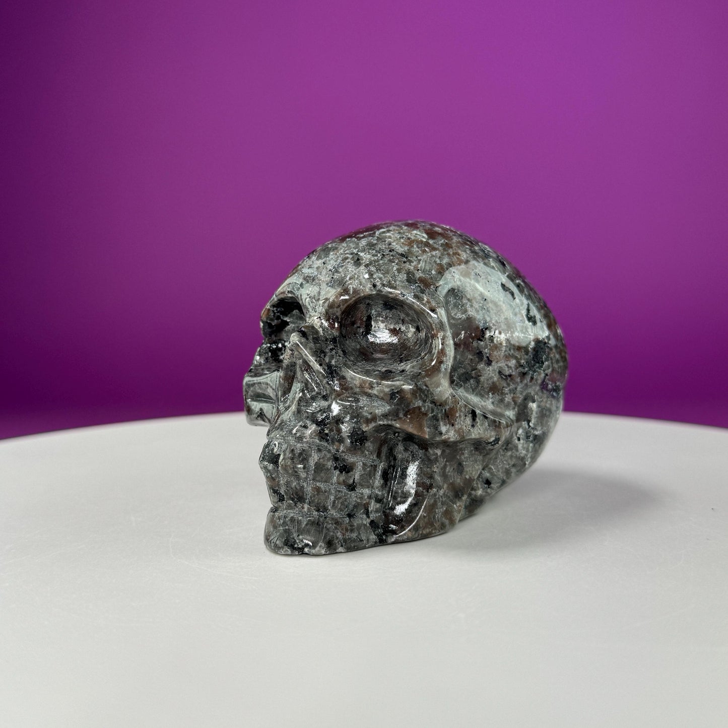 Yooperlite Skull, UV Reactive