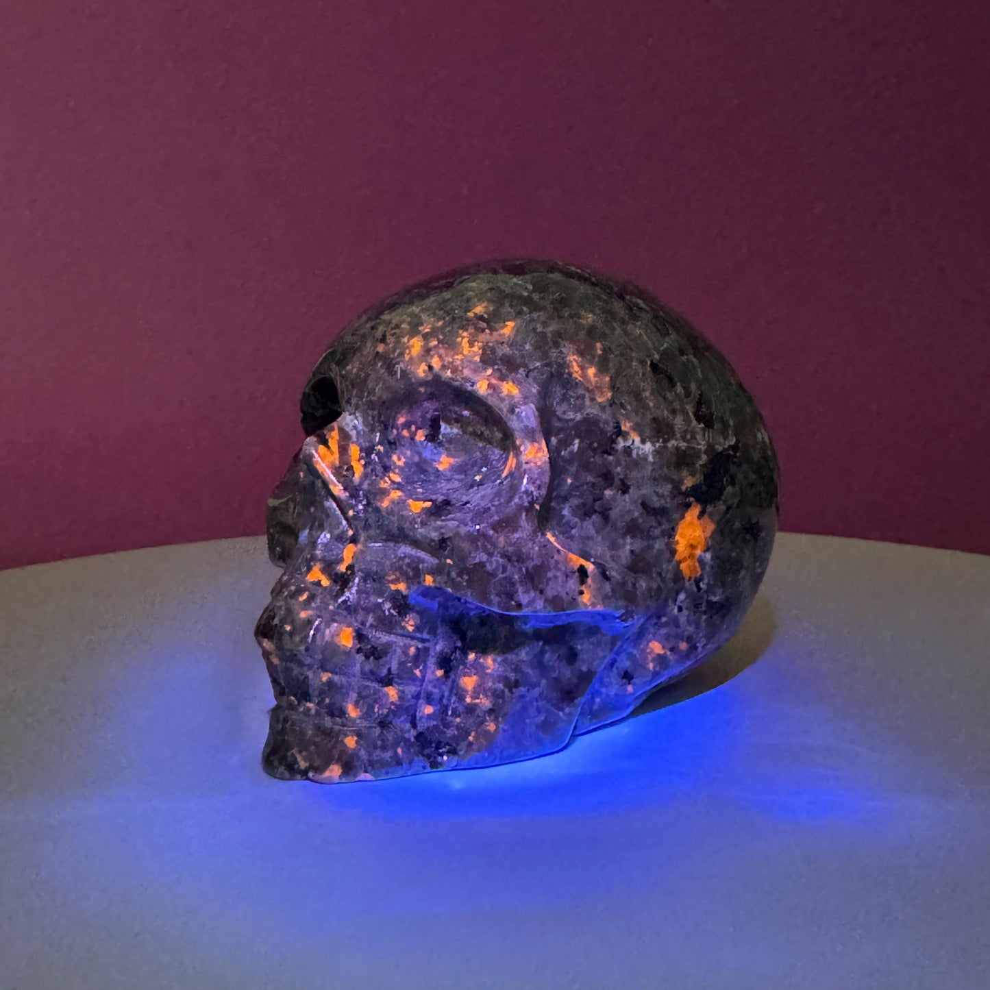 Yooperlite Skull, UV Reactive